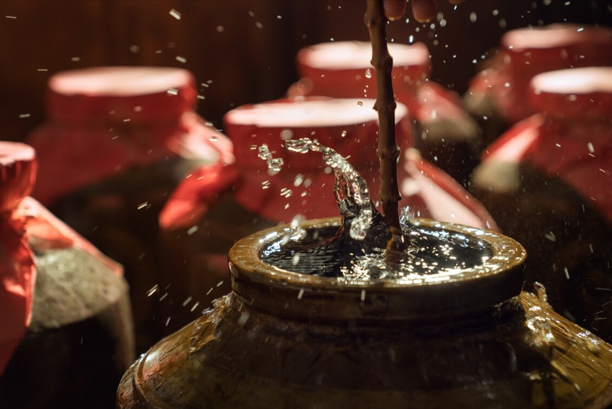 和洋酒相比,为何说白酒是“粮食精”?